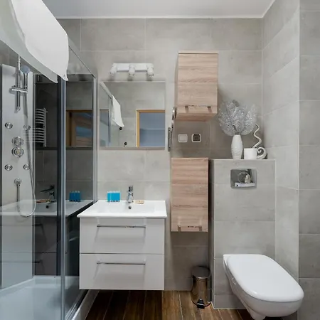 Apartman Osiedle Piastow Charming By Bookinghost Krakkó