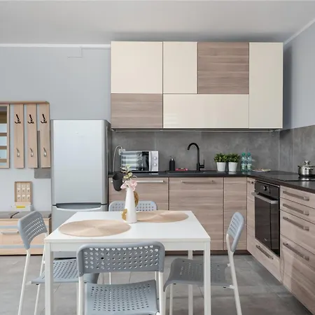 Osiedle Piastow Charming By Bookinghost