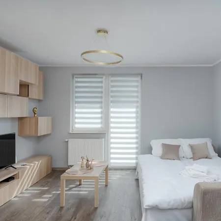 Apartman Osiedle Piastow Charming By Bookinghost *