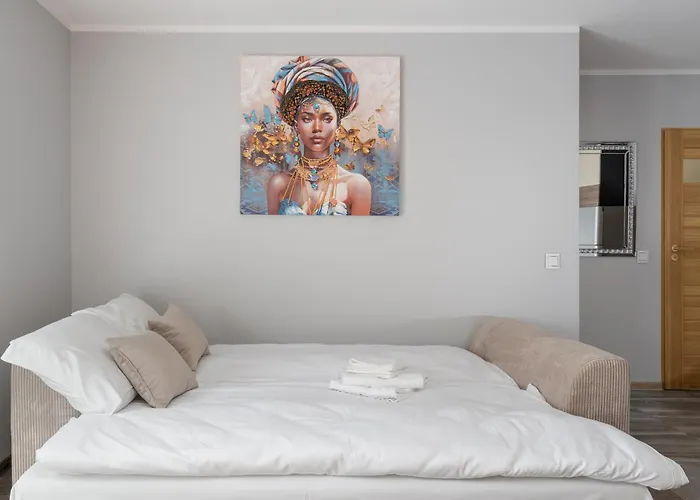 Osiedle Piastow Charming By Bookinghost *