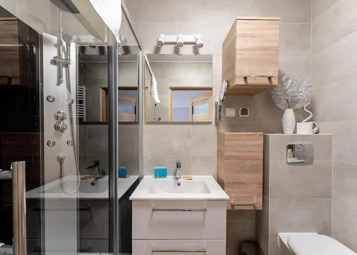 شقة Osiedle Piastow Charming By Bookinghost