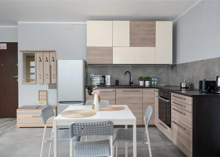 Osiedle Piastow Charming By Bookinghost